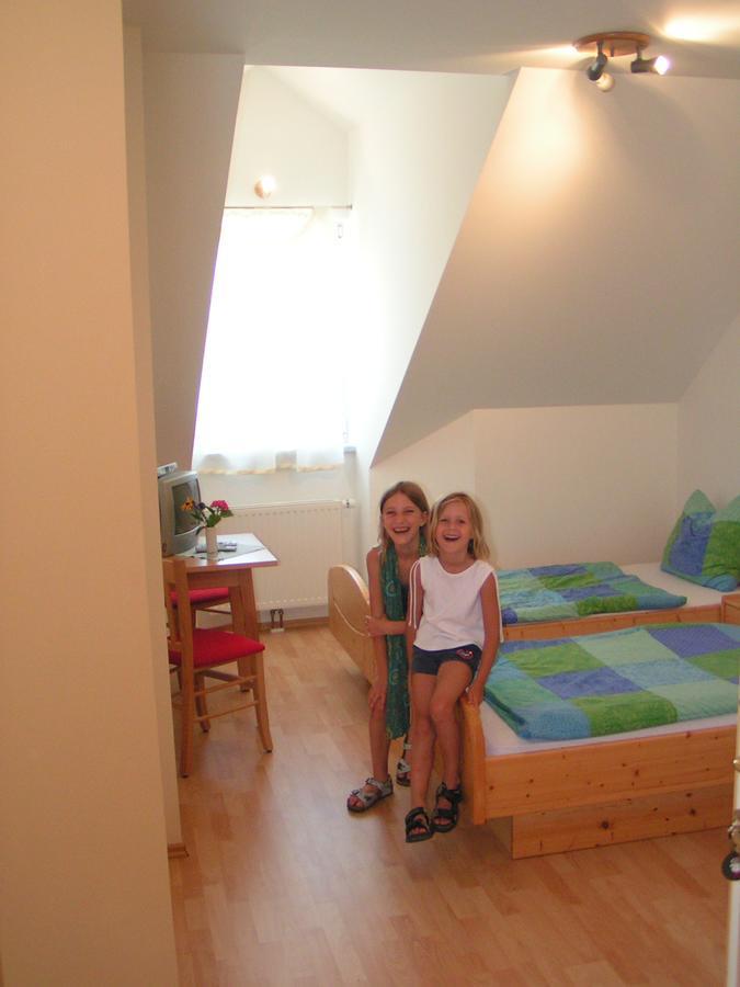 Gasthof Kremslehner Stephanshart Bagian luar foto