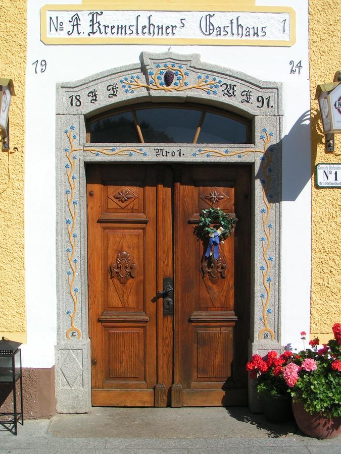Gasthof Kremslehner Stephanshart Bagian luar foto